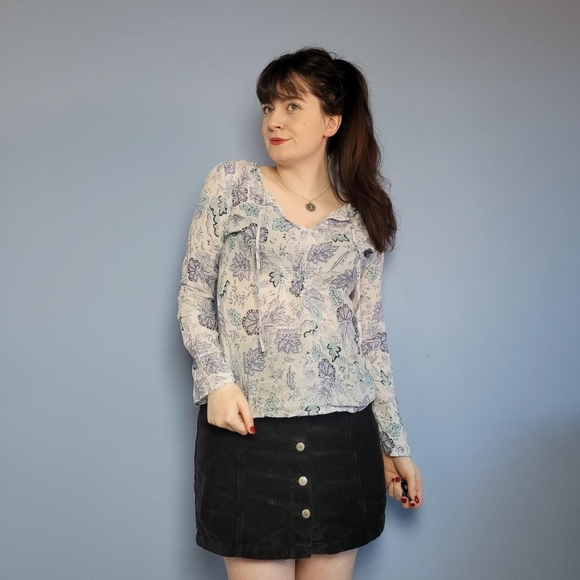 Vintage Blue floral pattern mesh top - Picture 4 of 8